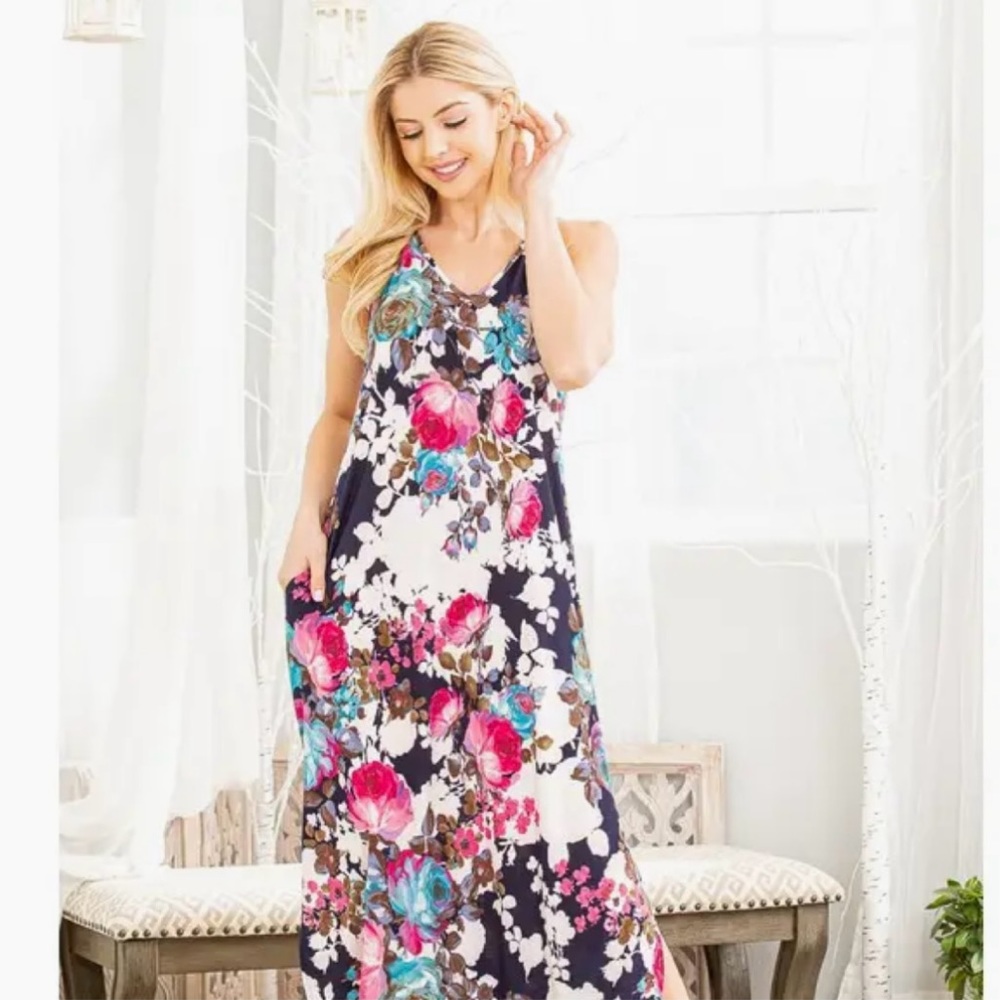 Cruise ready! Floral Maxi dress